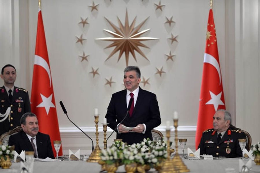 Cumhurbaşkanı Abdullah Gül, valiler ile yemekte bir araya geldi 
