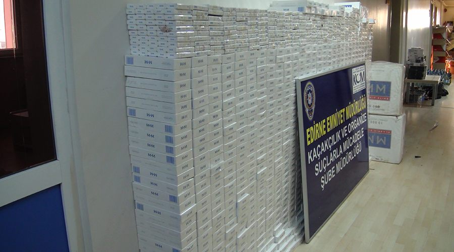 13 bin 380 paket kaçak sigara ele geçirildi 