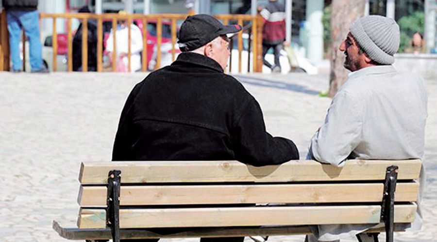65 yaş üstü vatandaşların sokağa çıkmalarına sınırlama