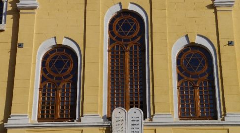 Büyük sinagog ibadete açılıyor