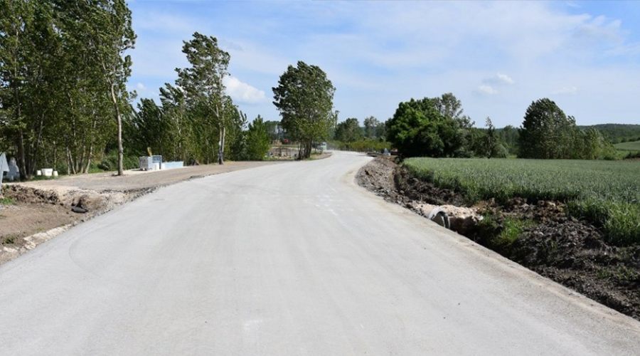 4 kilometrelik anayolda beton yol çalışması tamamlandı