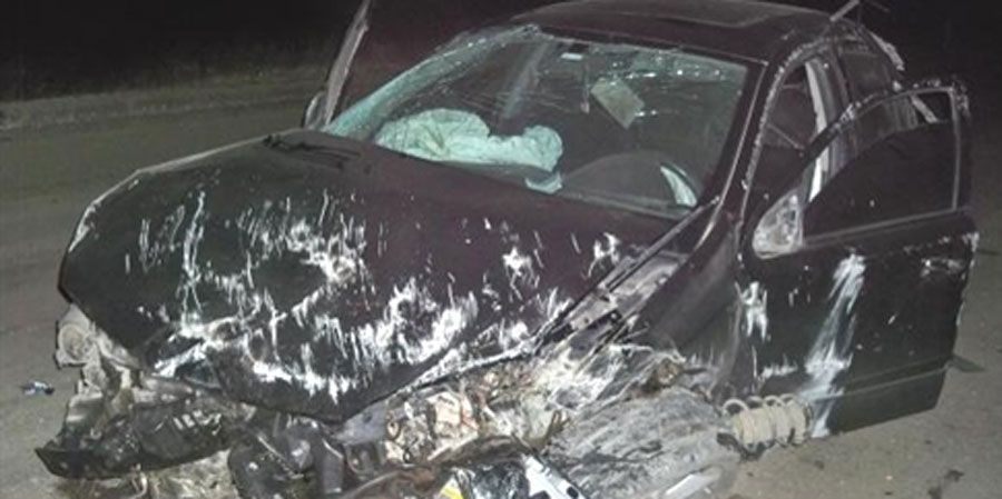 Alkollü sürücü ticari araca çarptı; 5 yaralı