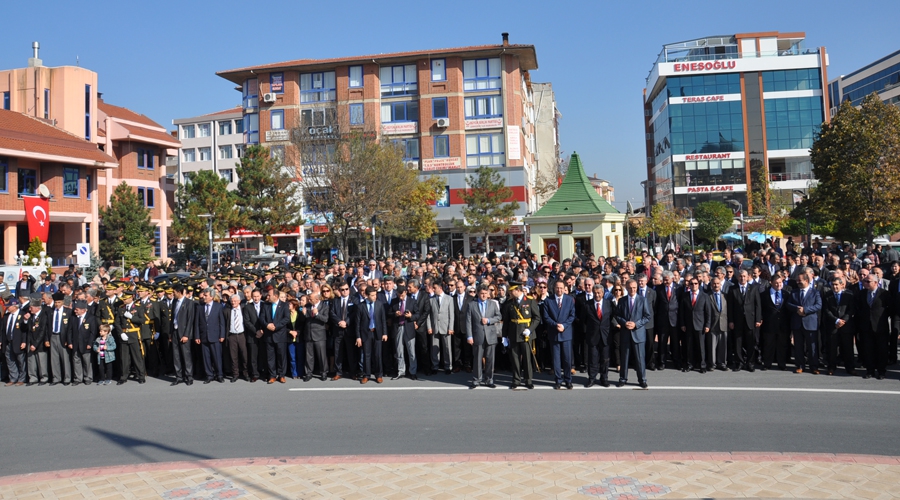  Kamer Genç, Çerkezköy’de Cumhuriyet kutlamalarına katıldı